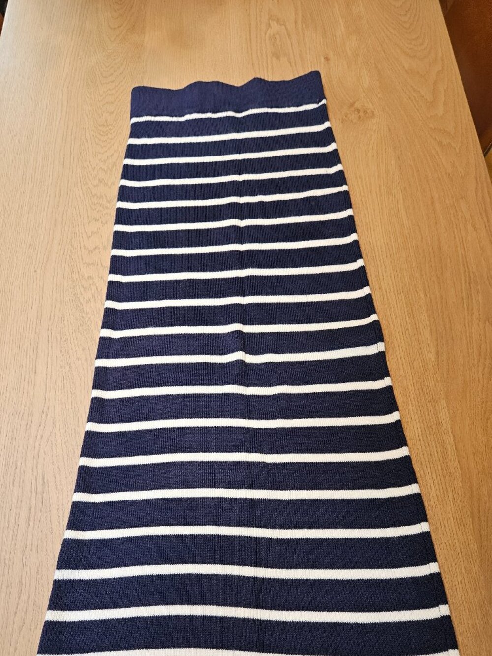 Ann Taylor Weekend Striped Knit Midi Skirt Navy White Pull-On Column Size S